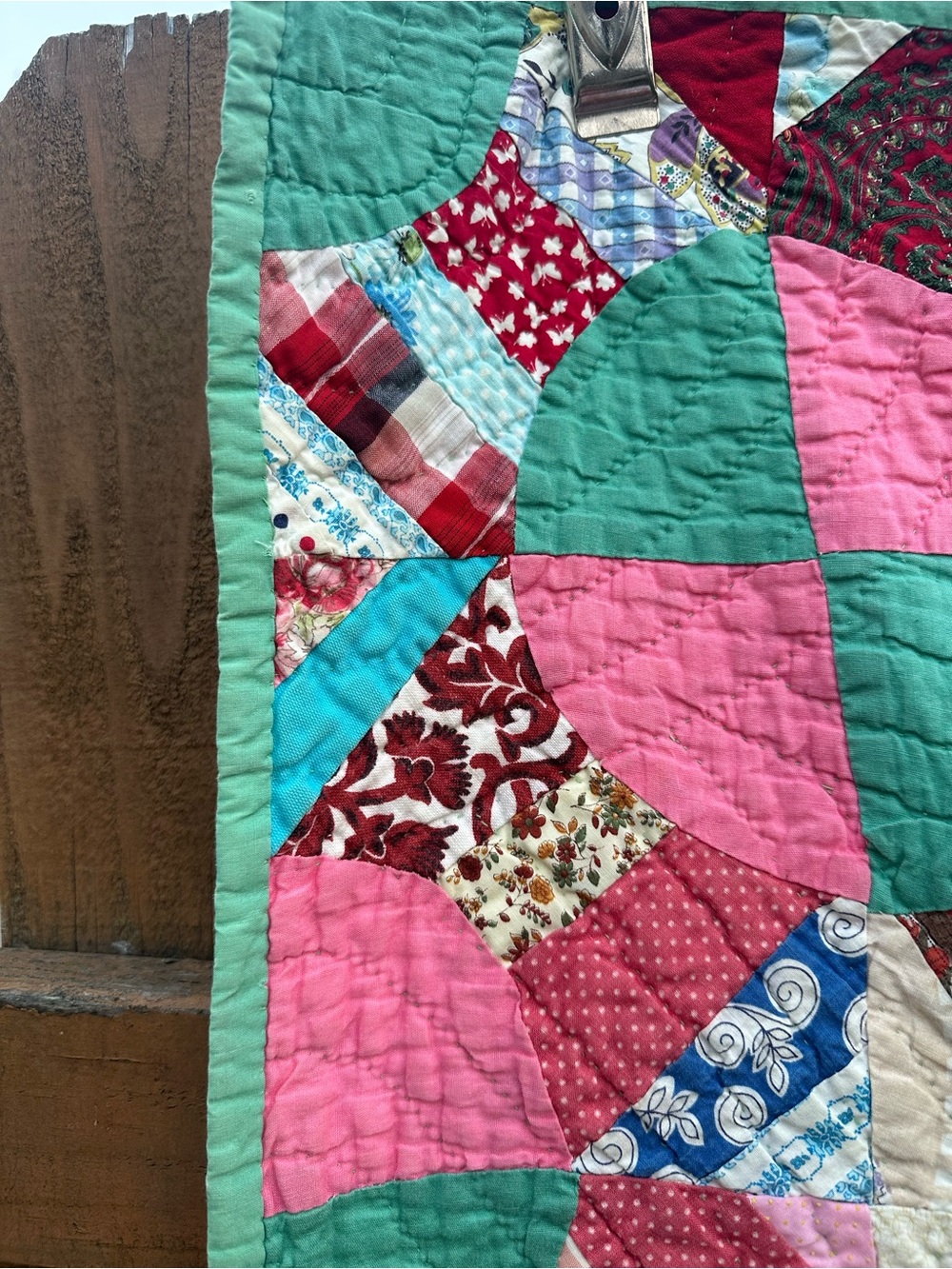 Handmade vintage Patchwork Quilt in Pink, Green, and Multicolor - Picture 5 of 7